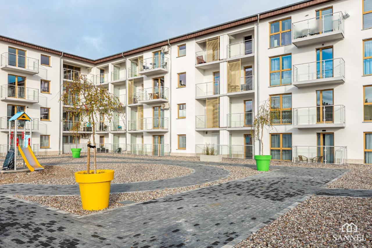 Apartament Lazure Przy Lesie-Sloneczne Tarasy Dziwnowek-Sannel Apartments For Rent Extérieur photo